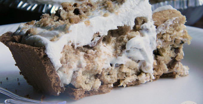 No-Bake Peanut Butter Cup Chocolate Chip Cookie Pie
