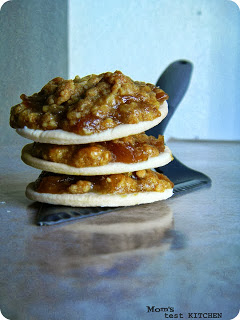 Apple Pie Cookies | www.momstestkitchen.com