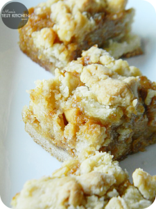 Caramel Apple Shortbread Bars | www.momstestkitchen.com | #BeccasWeddingShower