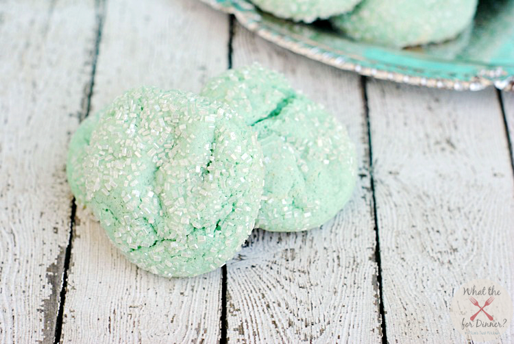 Frozen inspired Cake Mix Cookies | www.momstestkitchen.com | #cakemixrecipes #easydesserts