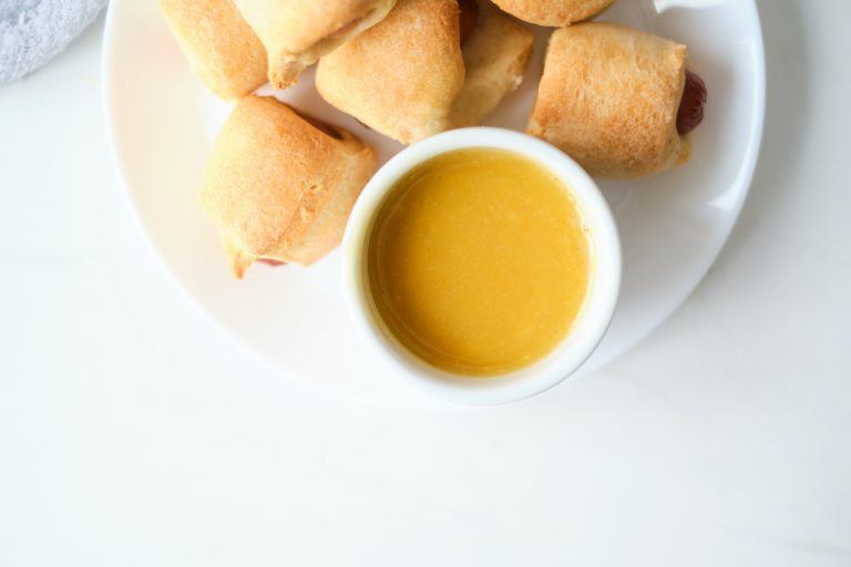 Homemade Honey Mustard Dressing (A Chili’s Copycat Recipe)